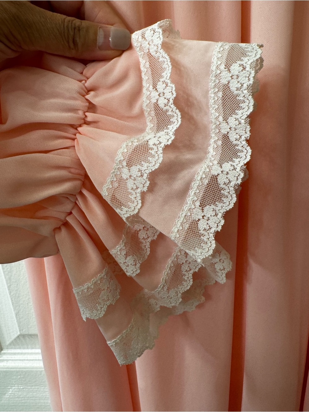 Vintage Lucie Ann Pink Delicate Ruffle Lace Cuffs Hem Subtle Floral Nightgown L - Picture 7 of 14